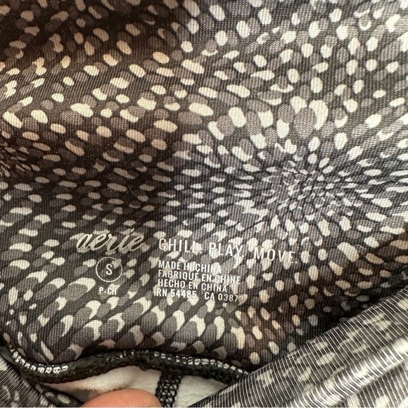 Aerie print move leggings - Picture 3 of 7